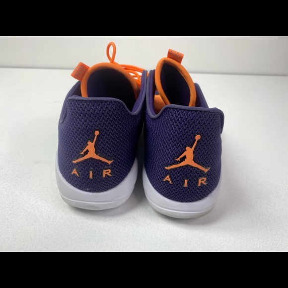 Jordan 9.5 Men shoes lightly used - Picture 4 of 6